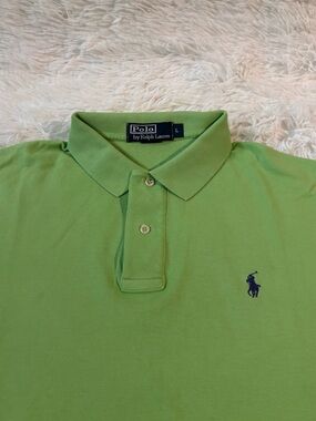 POLO Ralph Lauren Classic Fit
Size Large  3 Button Polo